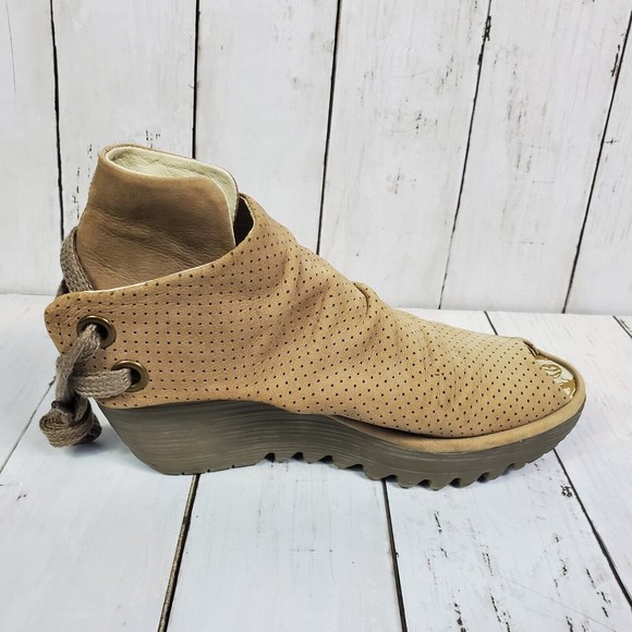 Fly London YEMA Oil Suede Open-toed Bootie Womens 6.5-7 (EU 37) Tan Ankle - Picture 5 of 13